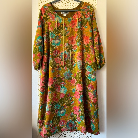 Vintage Dresses & Skirts - Vintage Floral Boho Chiffon Knee Length Dress Like New size Medium